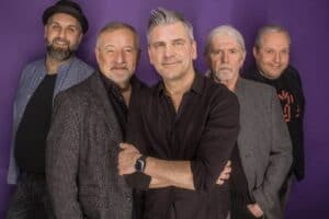 Artist Roster - Tribute Bands & mehr... 251 Artist Roster - Tribute Bands & mehr... 207