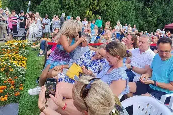 Die Legende lebt und wie 4